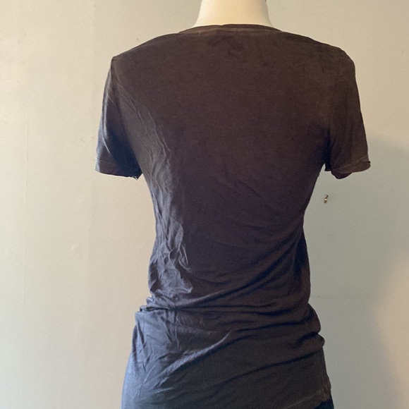 Gently worn brown super soft tee - Picture 3 of 4